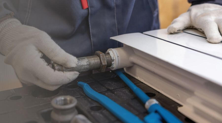 Expert burst pipe repair services in Du Pont, GA